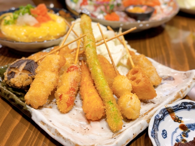 大衆酒場 ぎふや 福岡天神店　串かつ盛り合わせ