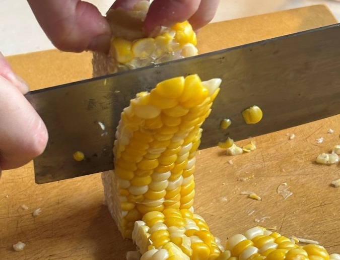 とうもろこしのかき揚げ　調理工程