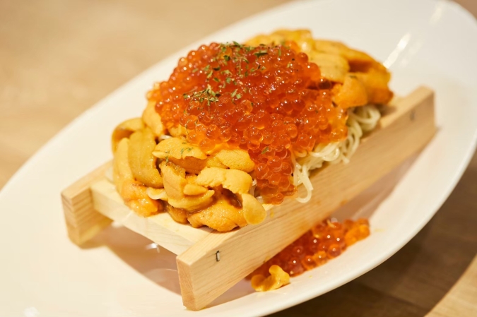 大衆酒場 フレンチマン／うにとイクラの冷製パスタ