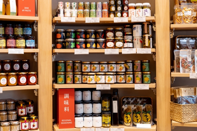 キャナルシティ博多イーストビル　GOOD MARKET KYUSYU　商品棚