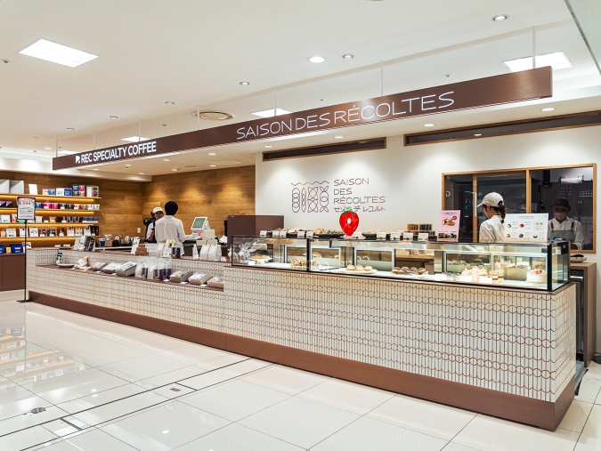 REC COFFEE 大丸福岡天神店 / SAISON DES RÉCOLTES 大丸福岡天神店 外観