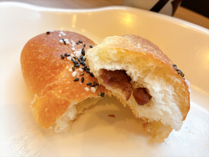 ベッカー　塩バターあんぱん