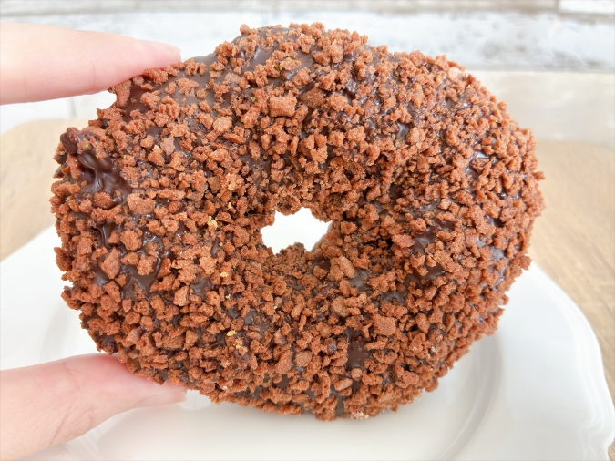 ヘルベチカドーナツ　チョコクランチクルーラー