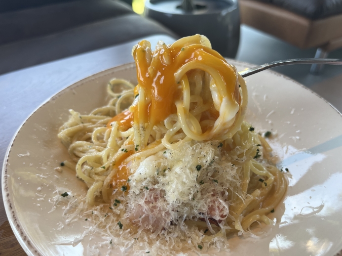 All Day Dining 南風 ゴロっとベーコンのカルボナーラ
