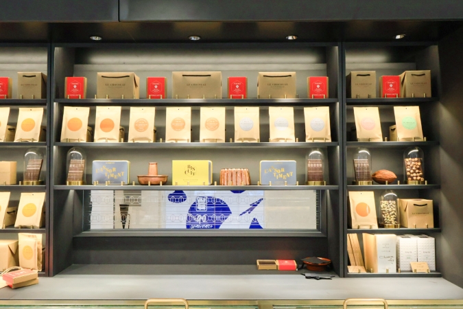 アラン・デュカス・ショコラ・パリ　店内