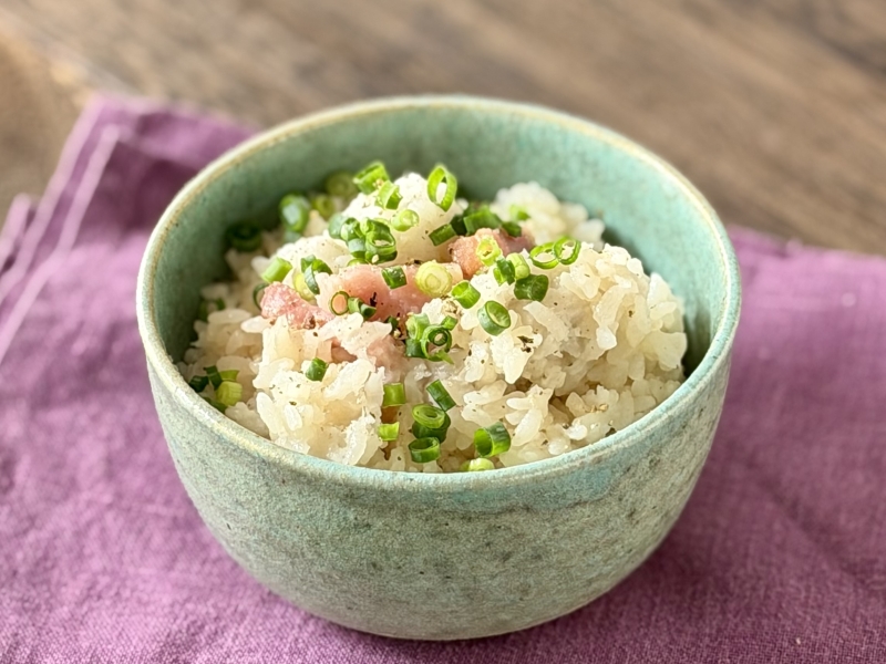 冷凍里芋とベーコンの炊き込みご飯