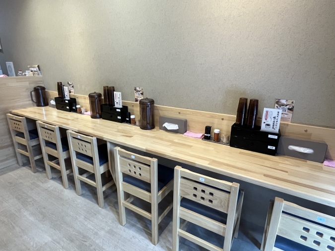 暁（あかつき）店内