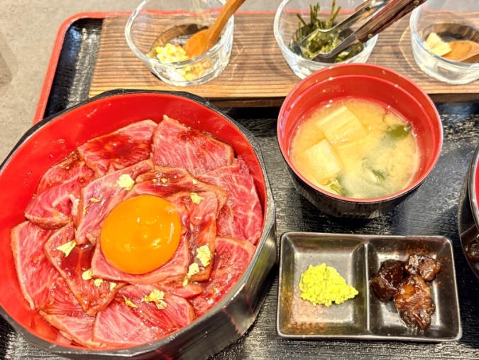 和牛ひつまぶし SAMURAI