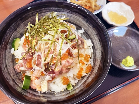海街丼 海宝丼（上）