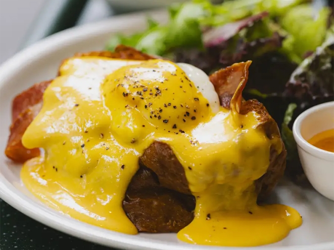 Cafe&Dining Reen（リーン）エッグエッグエッグフレンチトースト