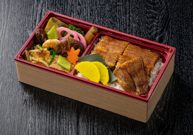 大丸福岡天神店「うまいもの大会」ふんわりうな重と季節の焚き合わせ弁当