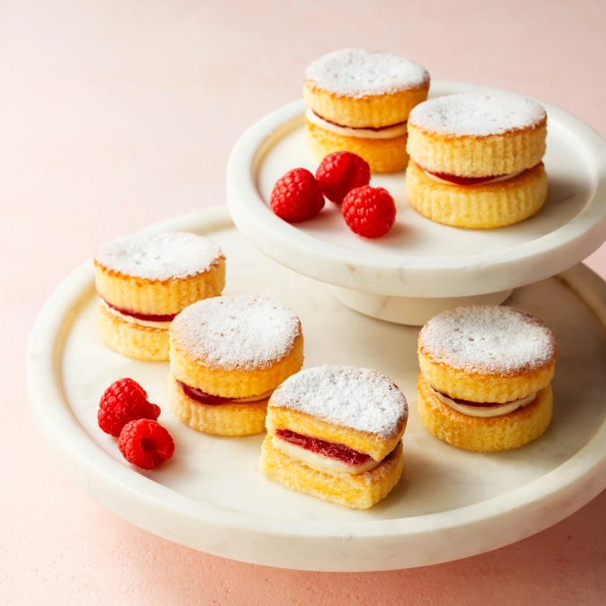 トリプルデッカーロンドン　ヴィクトリアケーキ
