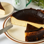 APOC COFFEE博多駅筑紫口店　バスクチーズケーキ