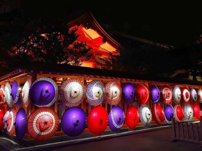 紅葉八幡宮／和傘灯り