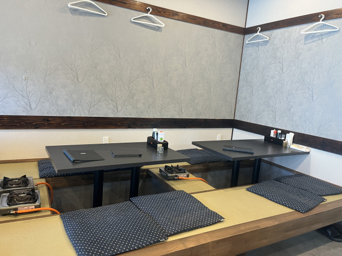 鶏富士 店内
