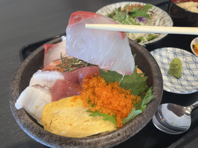 鶏富士 海鮮丼御膳