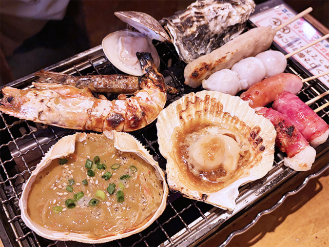 上人橋酒場とと　浜焼きセットと蟹味噌甲羅焼き